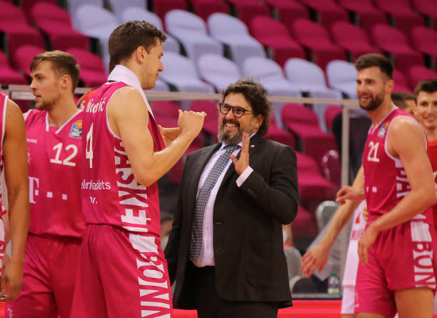 不定时炸弹 不定时炸弹