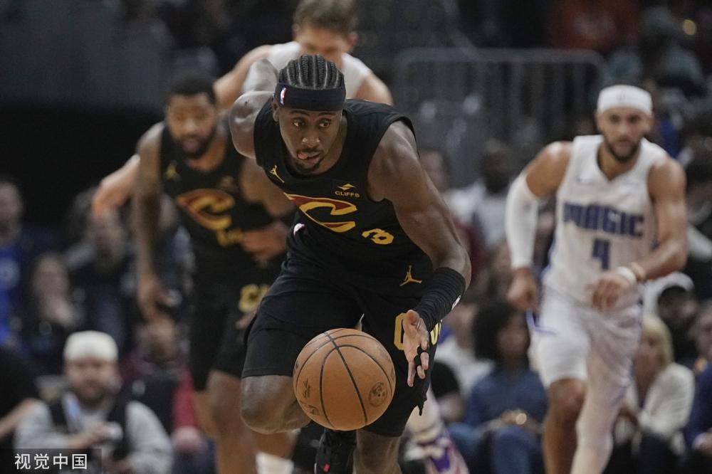 同的锋线搭 同的锋线搭