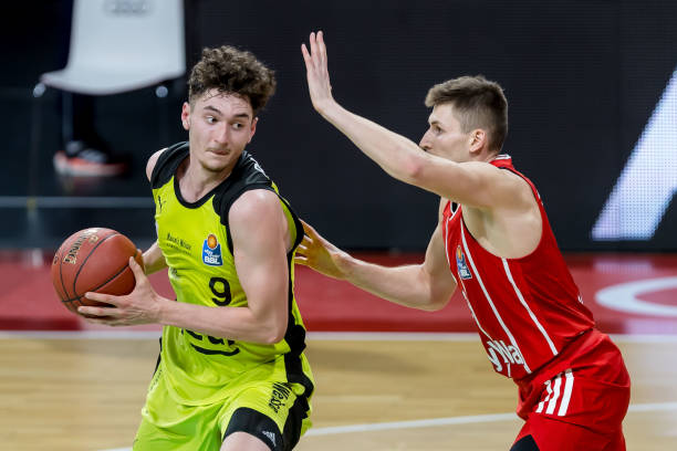 赛中的助攻 赛中的助攻